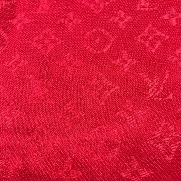 LOUIS VUITTON Red Monogram Scarf - Picture 4 of 14